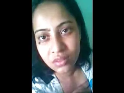 नॉटी गर्लफ्रेंड खूप चोखून डिक चोखत आहे
