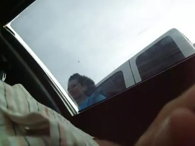 गोरी महिला बार मध्ये fucked झाली