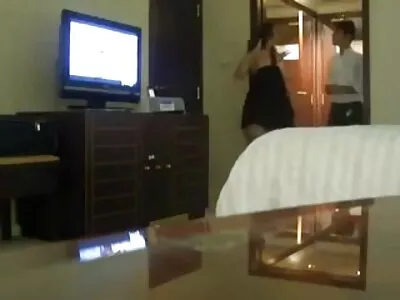 किटानाचा फिश होल स्टॅब एका खांबासह