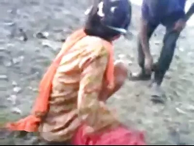 ब्युटीफिल क्लेअर डेम्ससह गोलंदाजीचा दिवस