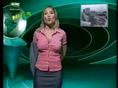 रेवेन-केस असलेली PAWG निक्की बेल POV मध्ये चोखली जाते